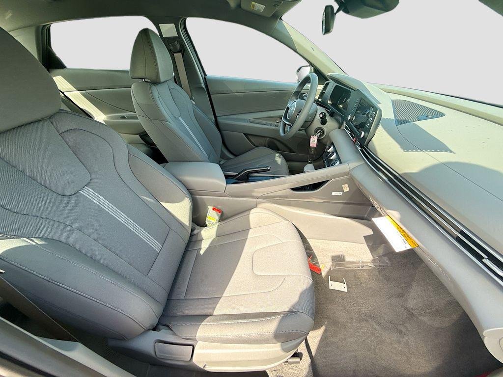 New 2026 Amazon Gray Hyundai SE image 20