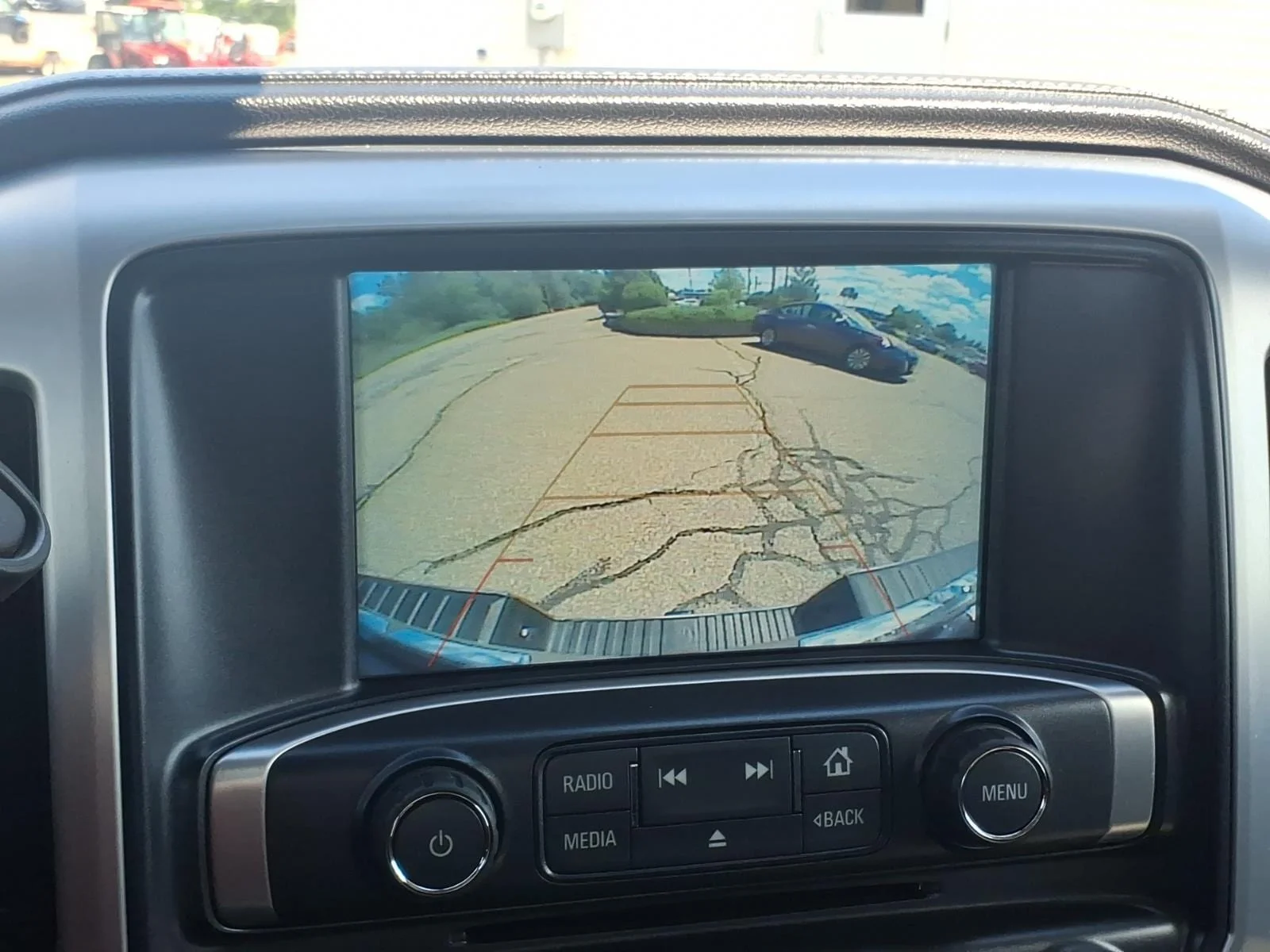 Used 2018 Quartz GMC SLT image 25