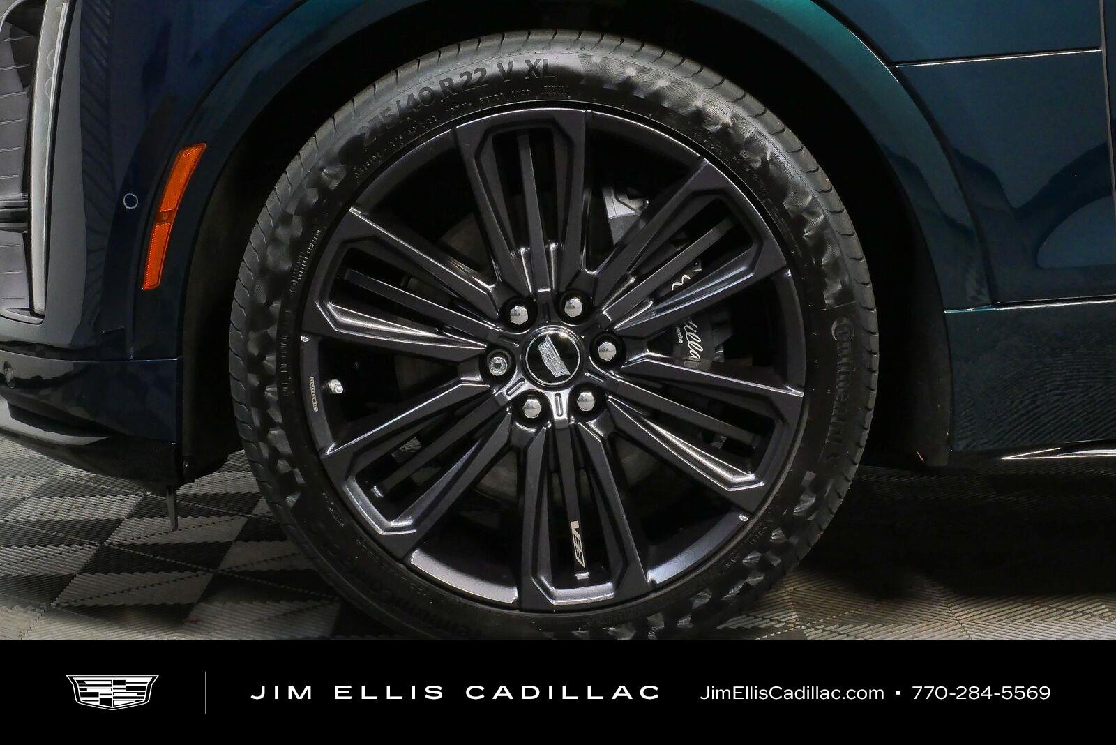 Used 2026 Emerald Lake Metallic Cadillac V-Series image 36