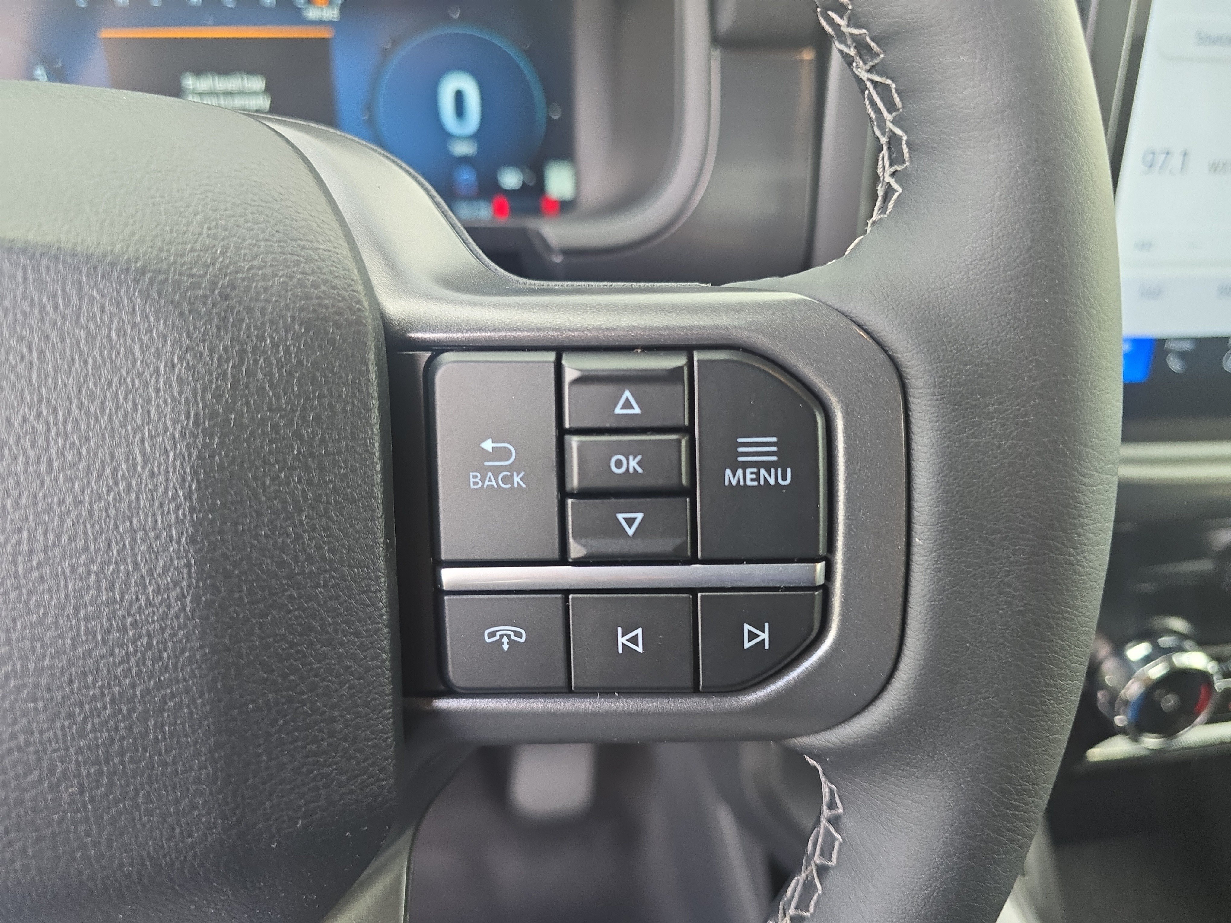 New 2026 Iconic Silver Metallic Ford Lariat® image 18