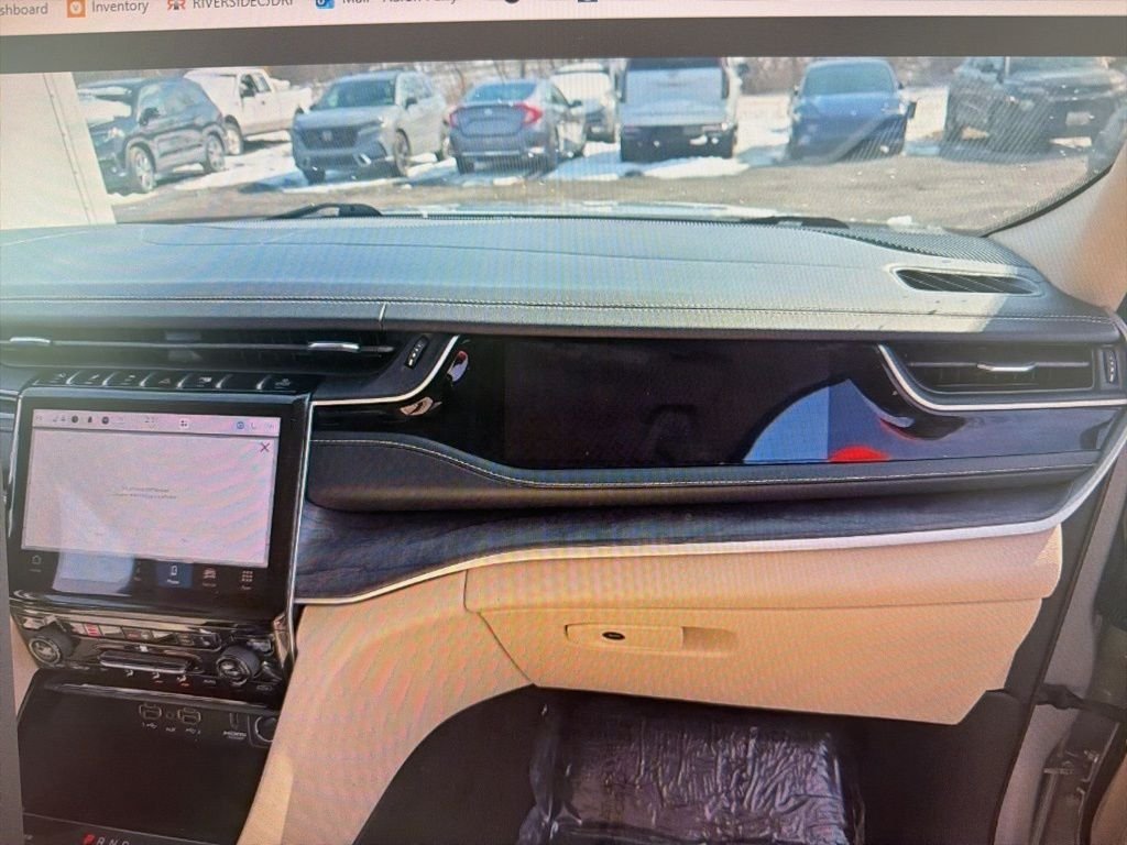 2022 Jeep Grand Cherokee L Limited - Photo 10