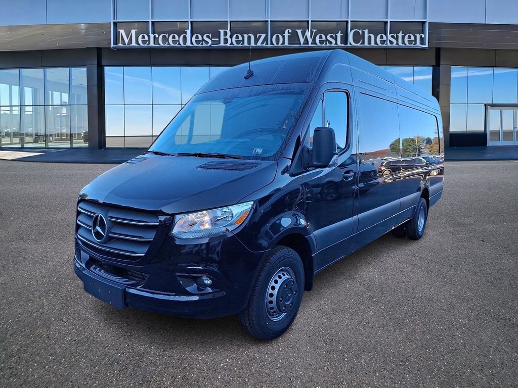 Used 2024 Black Mercedes-Benz Cargo 170 WB image 3