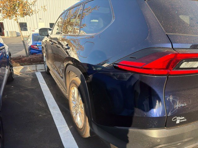 Used 2025  Toyota Platinum image 31