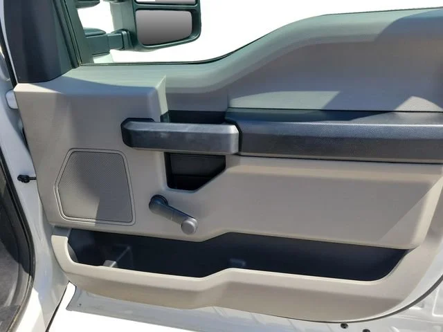 Used 2017 Oxford White Ford XL image 25