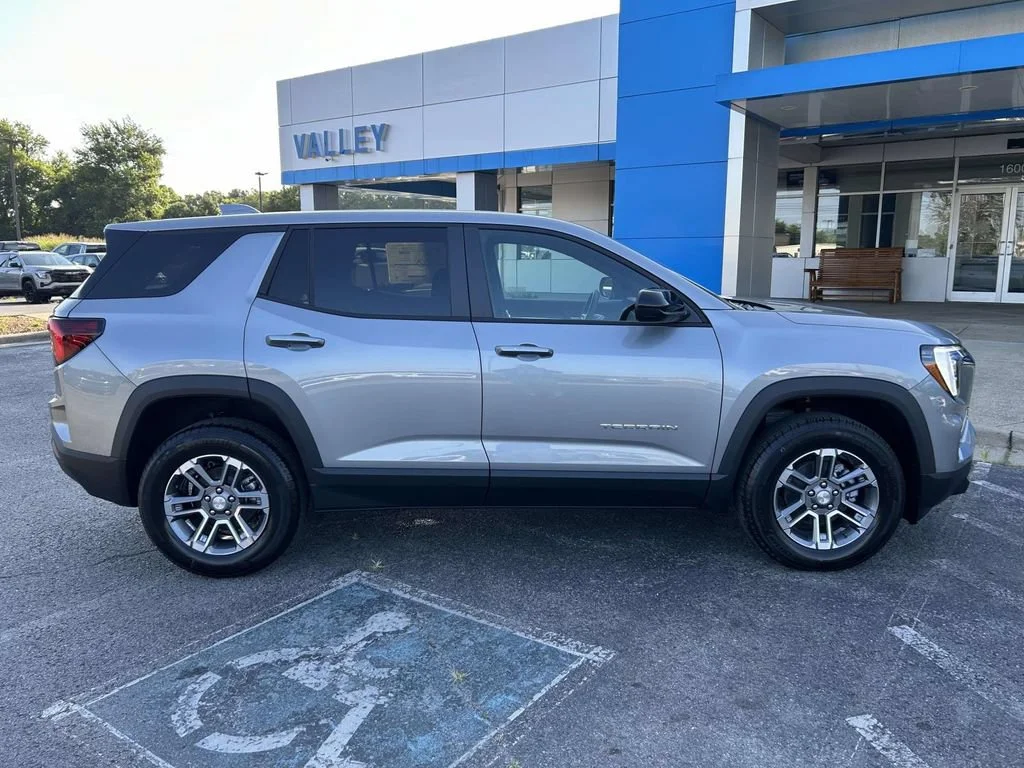 New 2027 Sterling Metallic GMC Elevation image 2