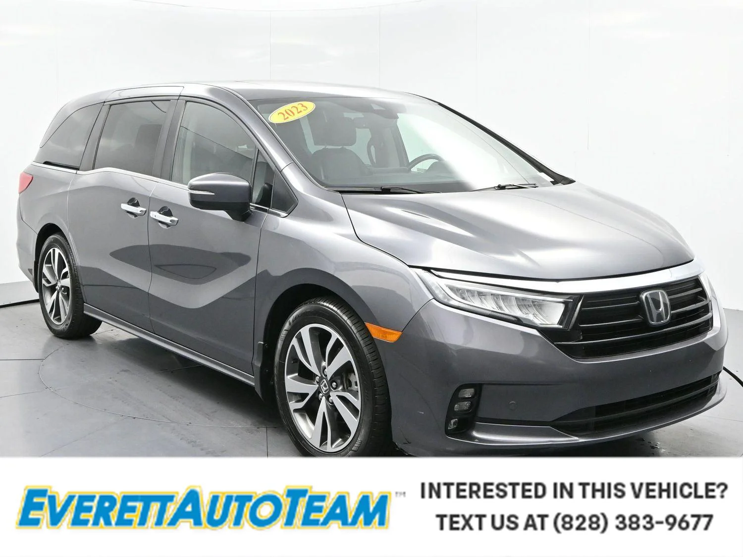 Used 2023 Modern Steel Metallic Honda Touring image 1
