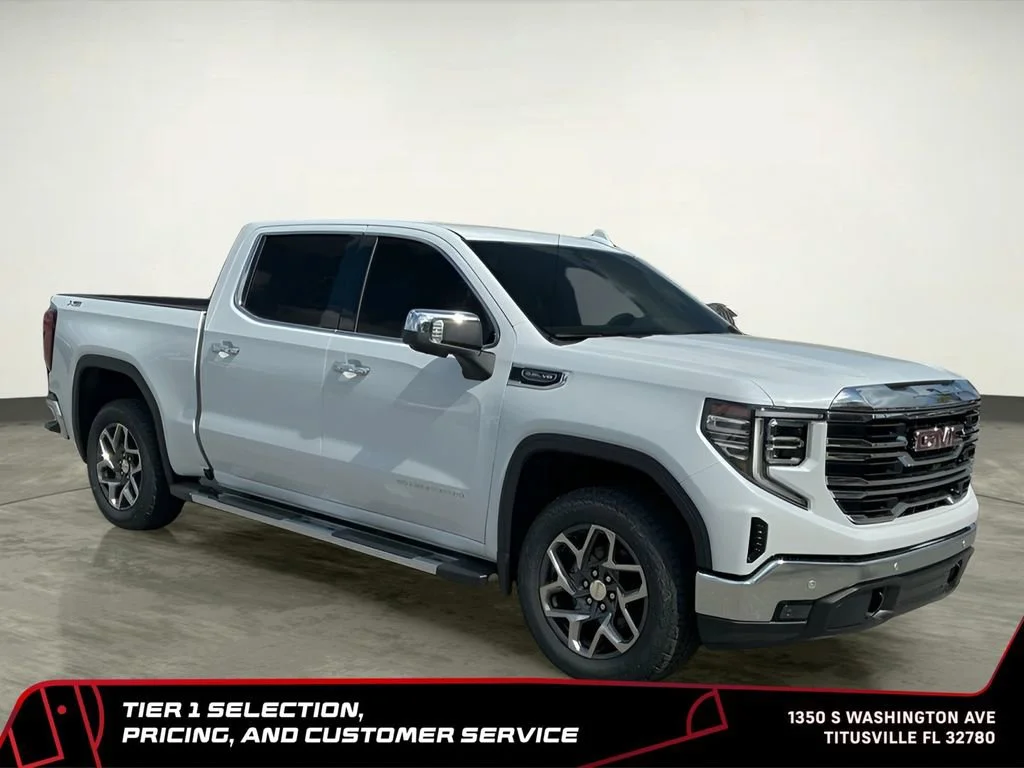New 2026 Glacier White Tricoat GMC SLT image 12