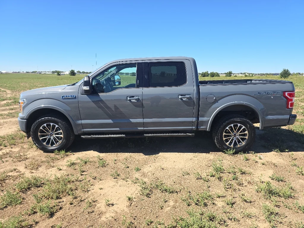 Used 2019  Ford XLT image 8