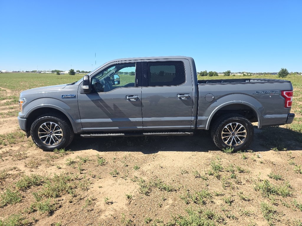Used 2019  Ford XLT image 8