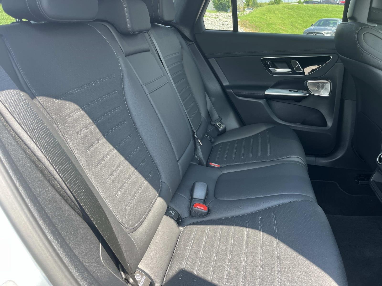 Used 2026 Cirrus Silver Metallic Mercedes-Benz GLC 300 image 20