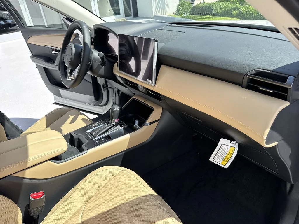 New 2026 White Metallic Mazda 2.5 S Premium AWD image 31