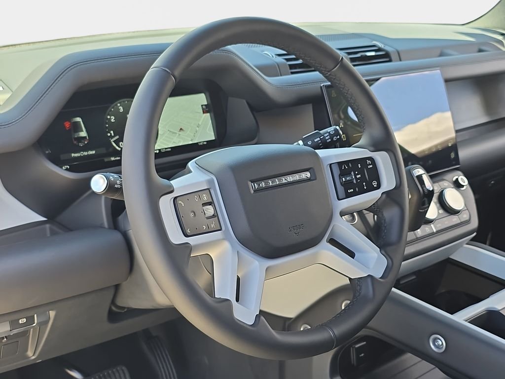 New 2026 Santorini Black Land Rover S image 17