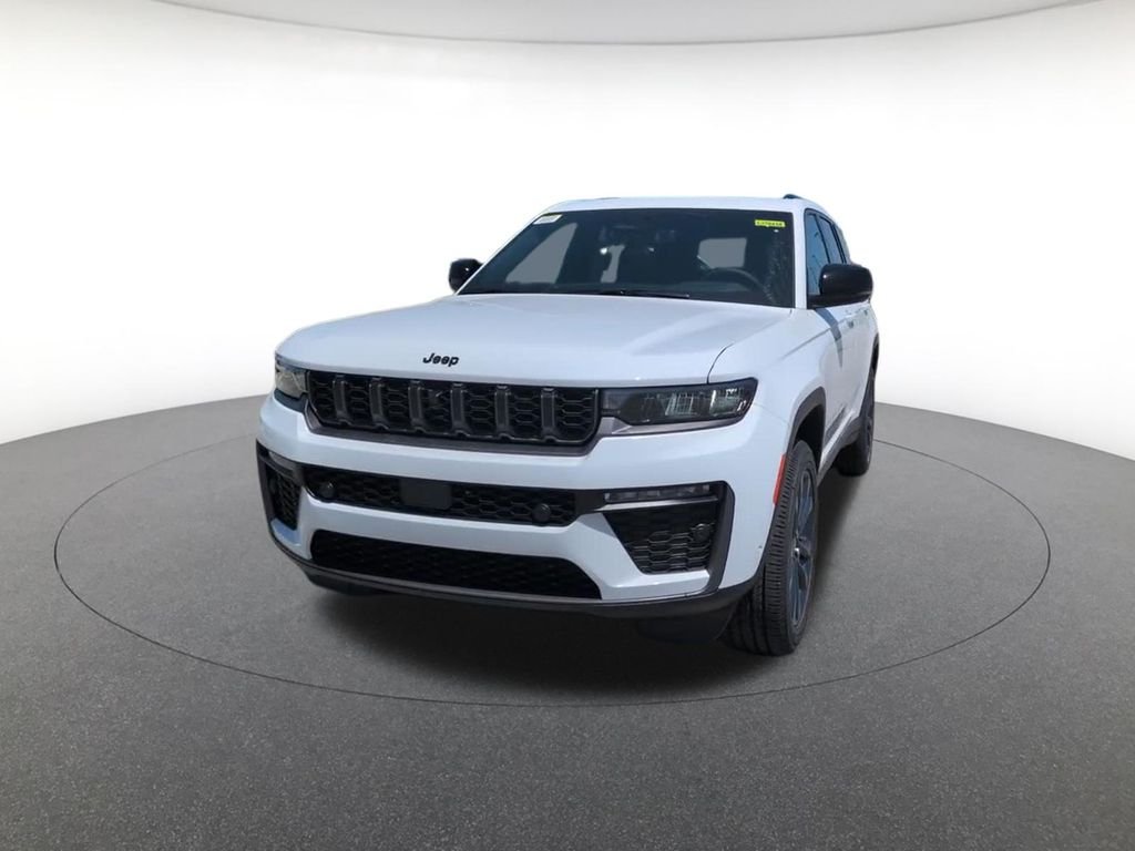 New 2026 White Jeep  image 18
