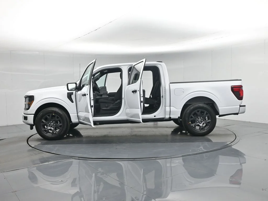 New 2026 Oxford White Ford STX image 33