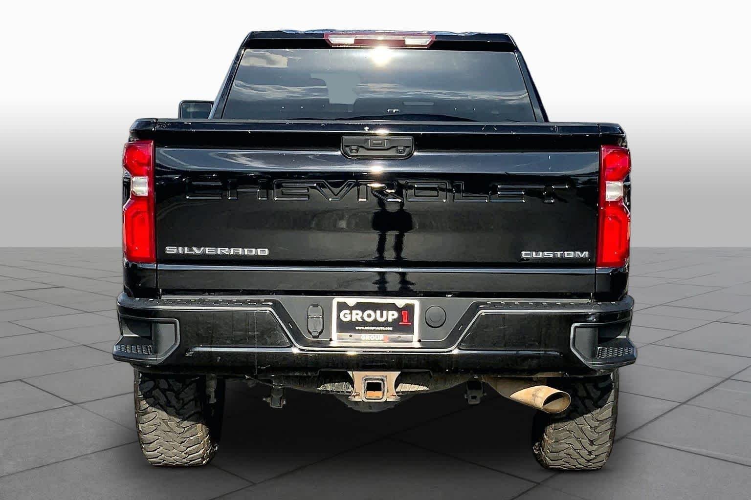 Used 2020 Black Chevrolet Custom image 5