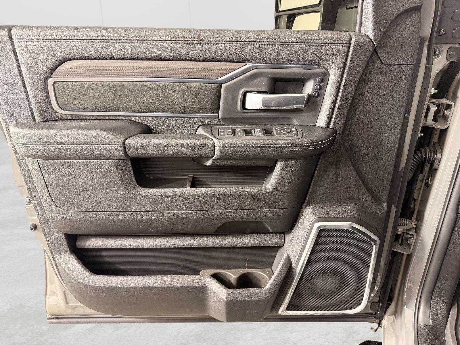 New 2026 Ceramic Gray Clear-Coat Exterior Paint RAM Laramie image 14