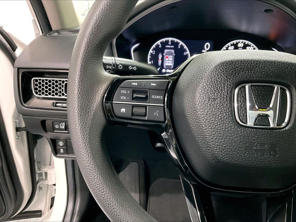 Used 2024 White Honda LX image 22