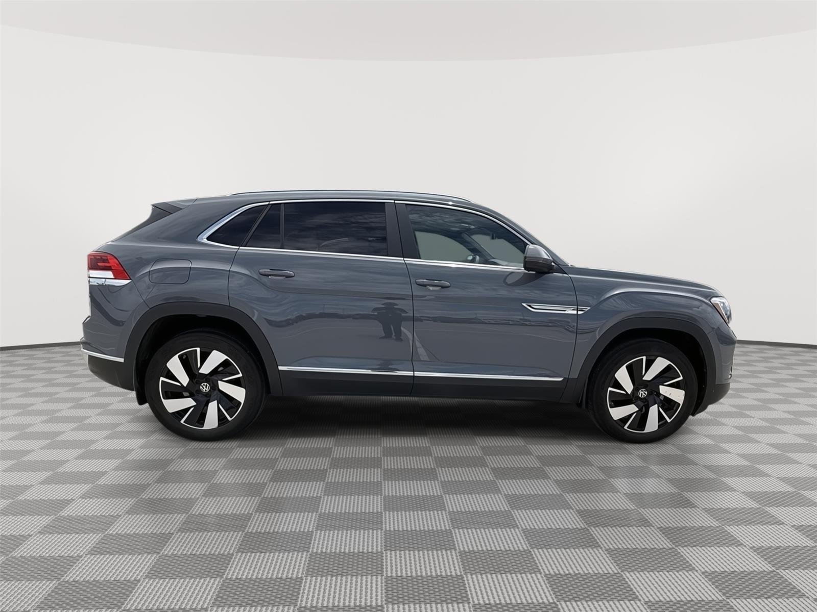 Used 2024 Pure Gray Volkswagen 2.0T SEL image 8