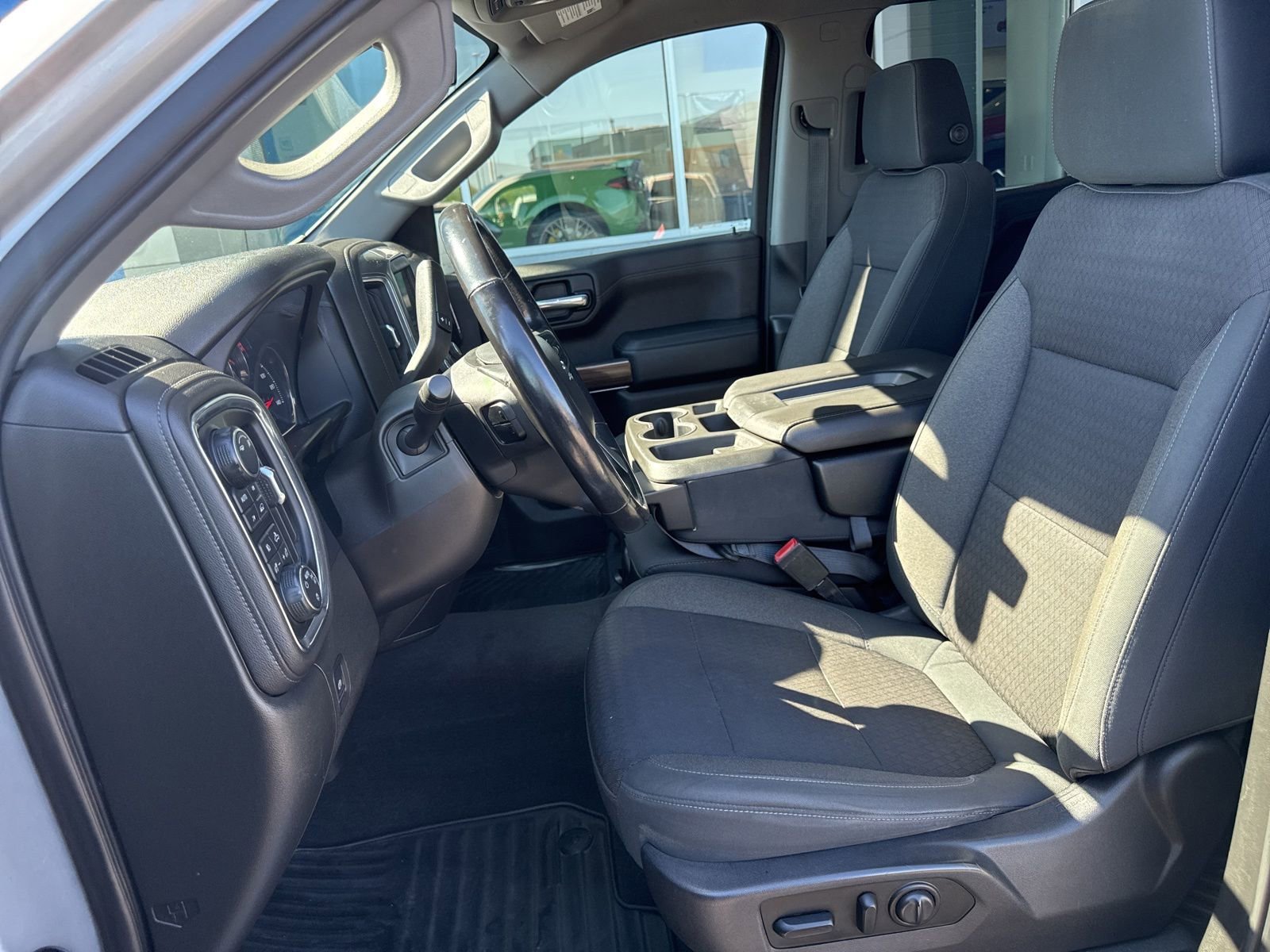 2019 Chevrolet Silverado 1500 RST - Photo 19
