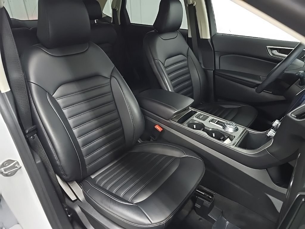 Used 2024 Oxford White Ford SEL image 20