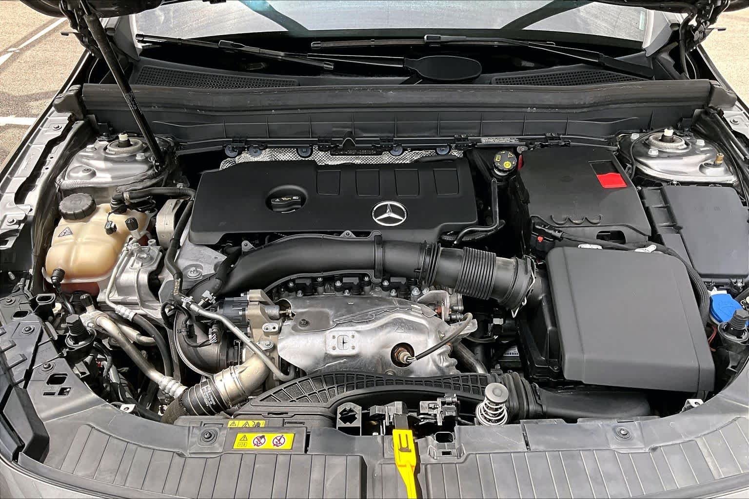 New 2023 Mountain Grey Metallic Mercedes-Benz GLB 250 image 32