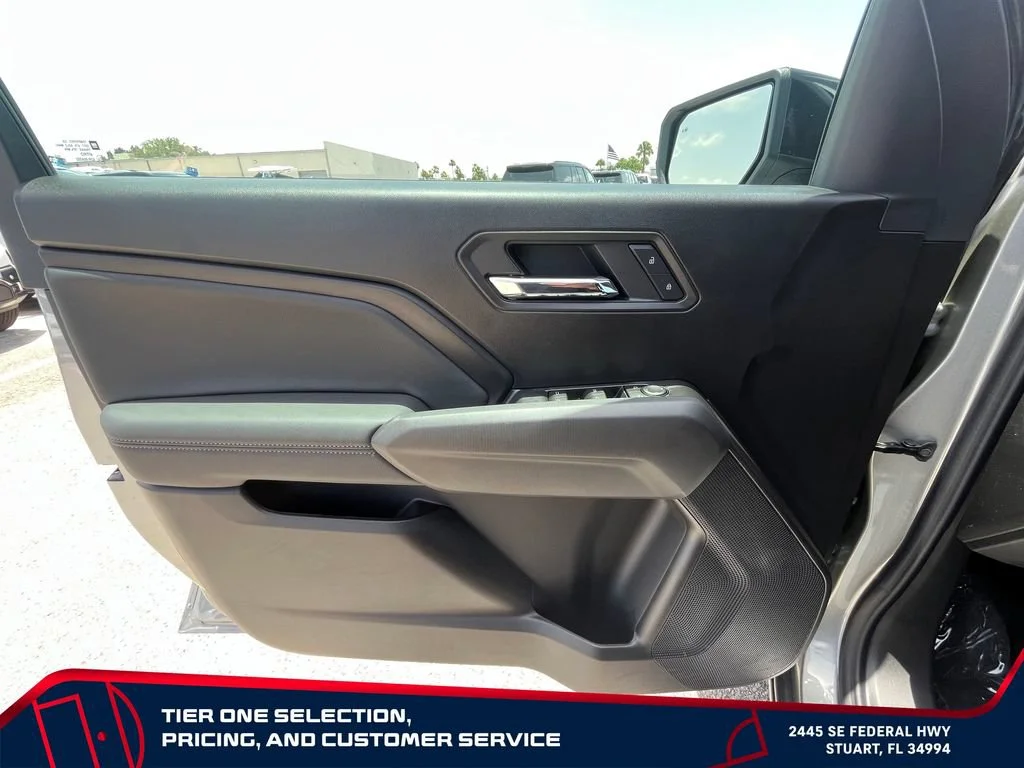 New 2026 Sterling Metallic GMC Elevation image 23