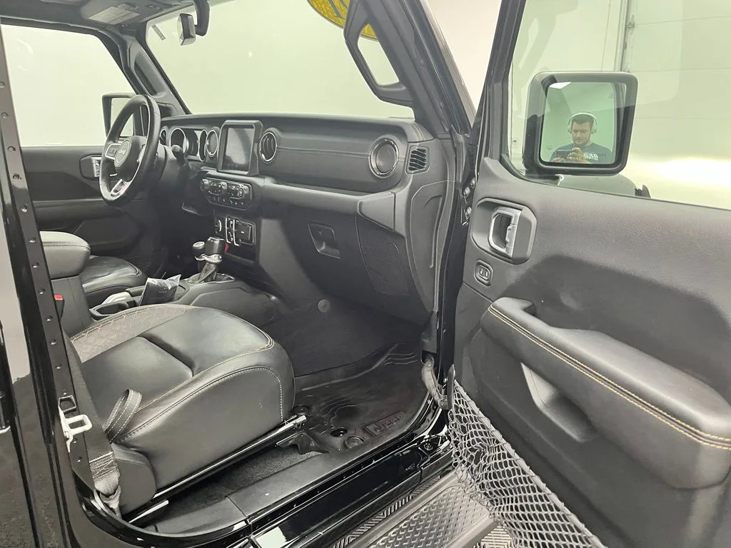 Used 2021 Black Jeep Overland image 30