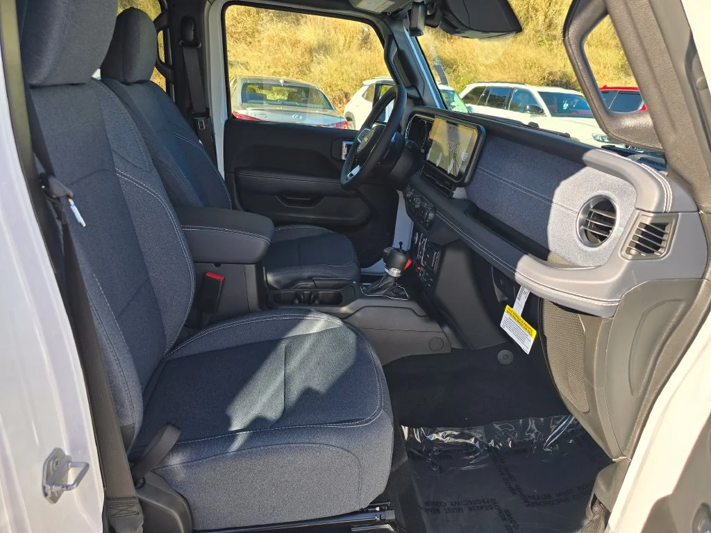 New 2026 White Jeep Rubicon image 25