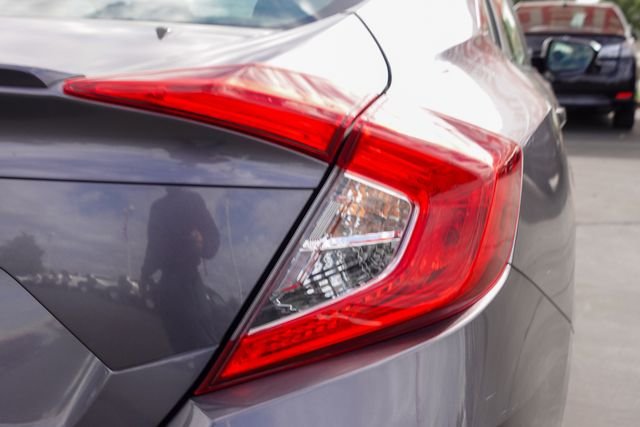 Used 2018 Gray Honda EX-L image 7