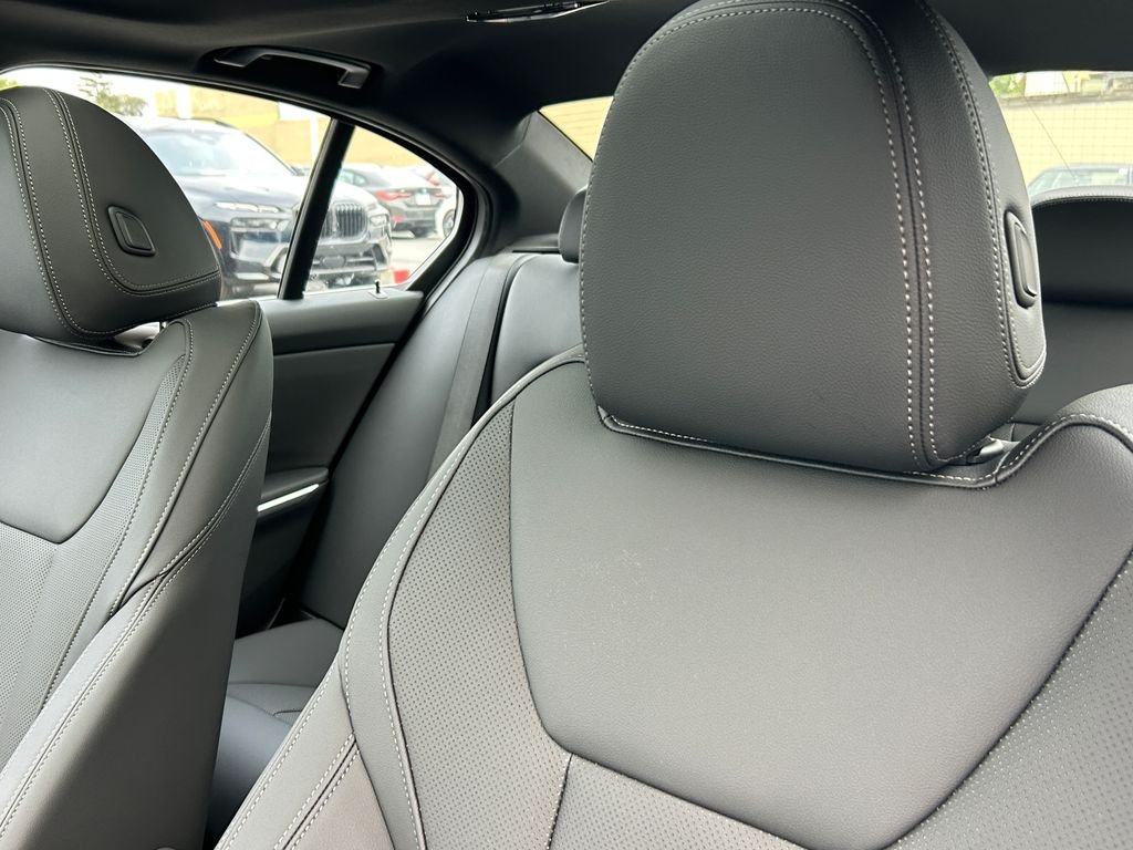 New 2026 Arctic Race Blue metallic BMW 330i xDrive image 14