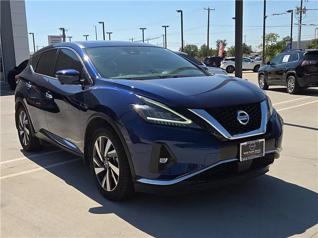 Used 2022 Deep Blue Pearl Nissan SL image 5