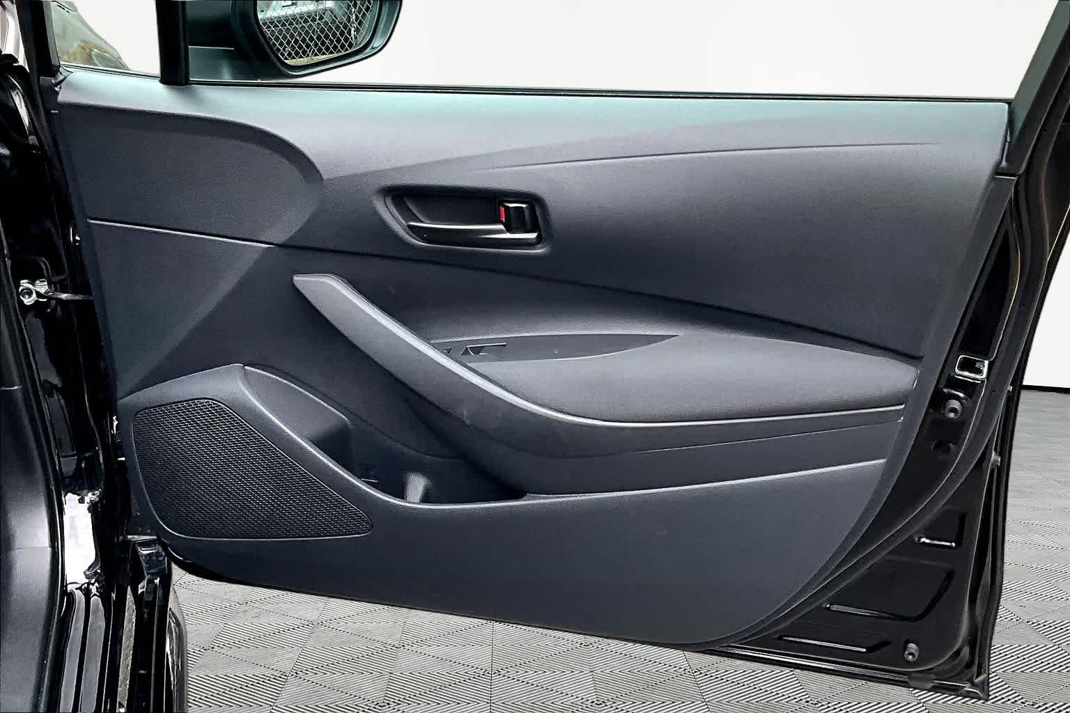 Used 2025 Midnight Black Metallic Toyota LE image 22