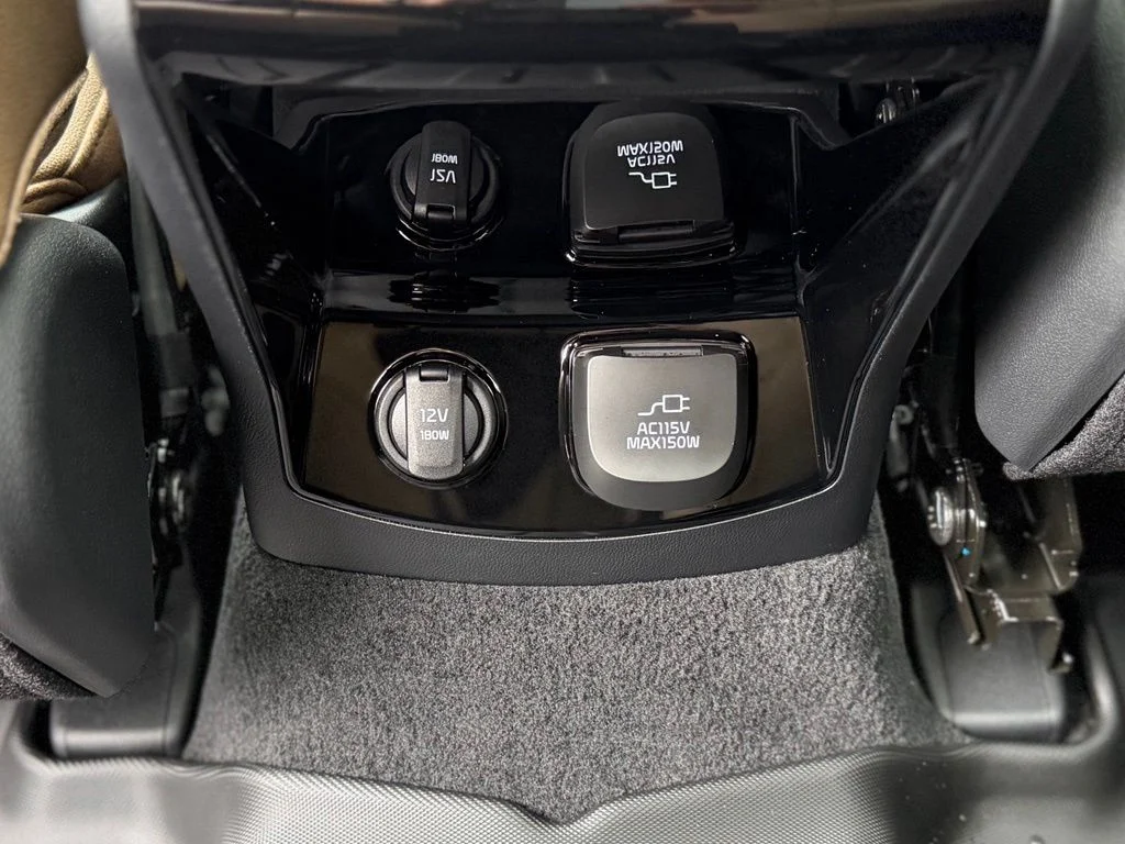 Used 2025 Black Kia X-Line SX Prestige image 9