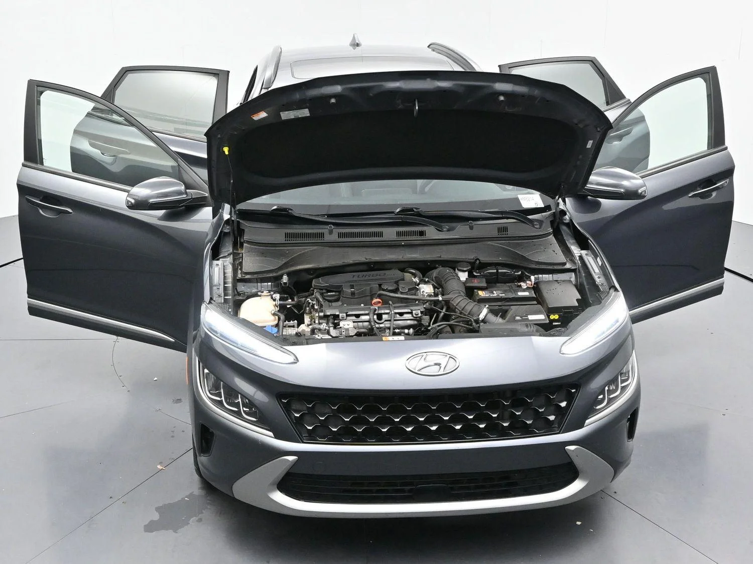 Used 2022 Thunder Gray Hyundai Limited image 40