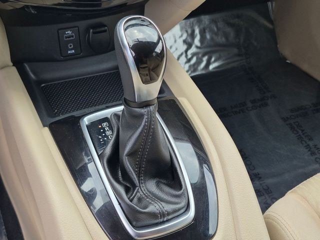 Used 2017 White Nissan SV image 21