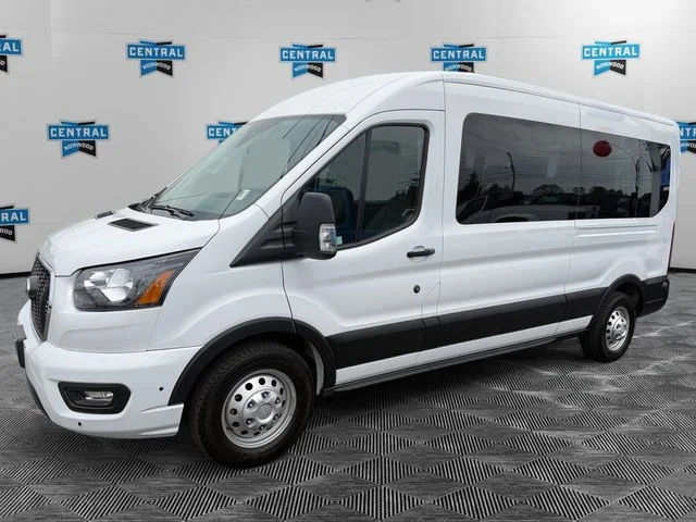 Used 2024 White Ford XLT image 2