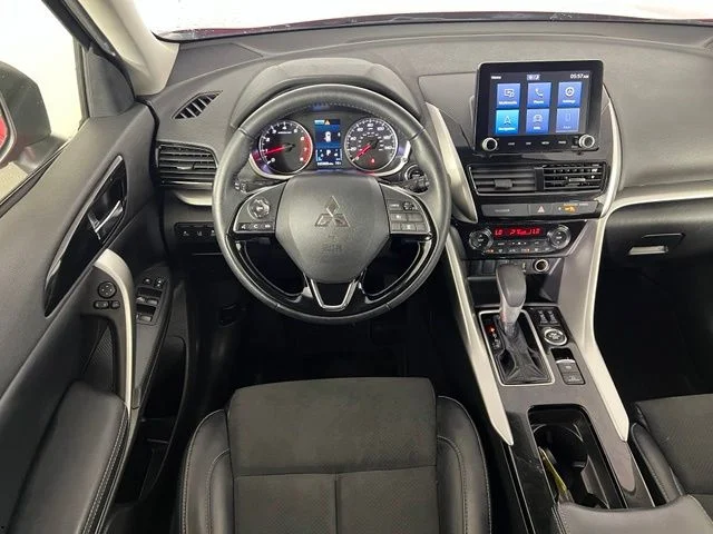 Used 2025 Blue Mitsubishi SE image 31