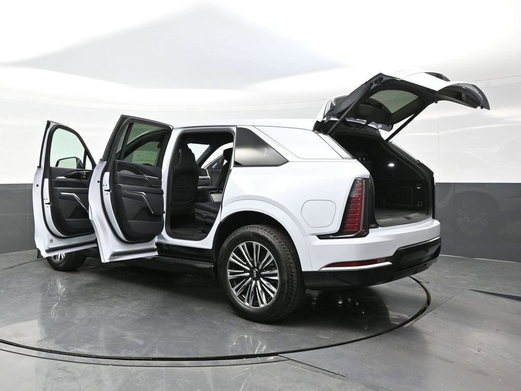 New 2026 Vibrant White Tricoat Cadillac Luxury image 32