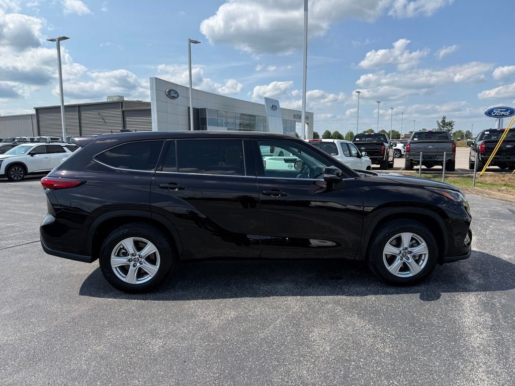 Used 2022 Brown Toyota LE image 45
