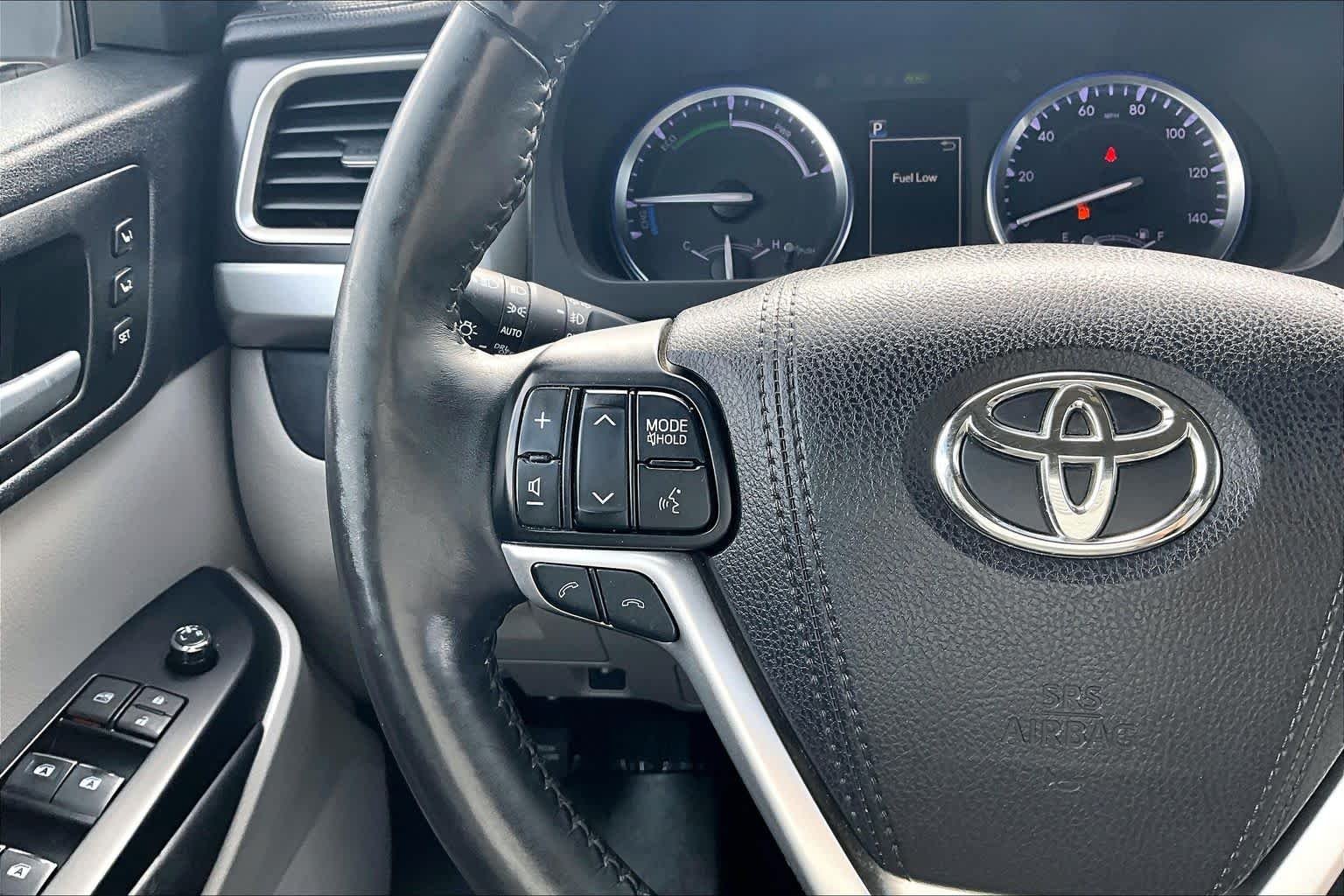 Used 2017 Celestial Silver Metallic Toyota Hybrid Limited Platinum image 23