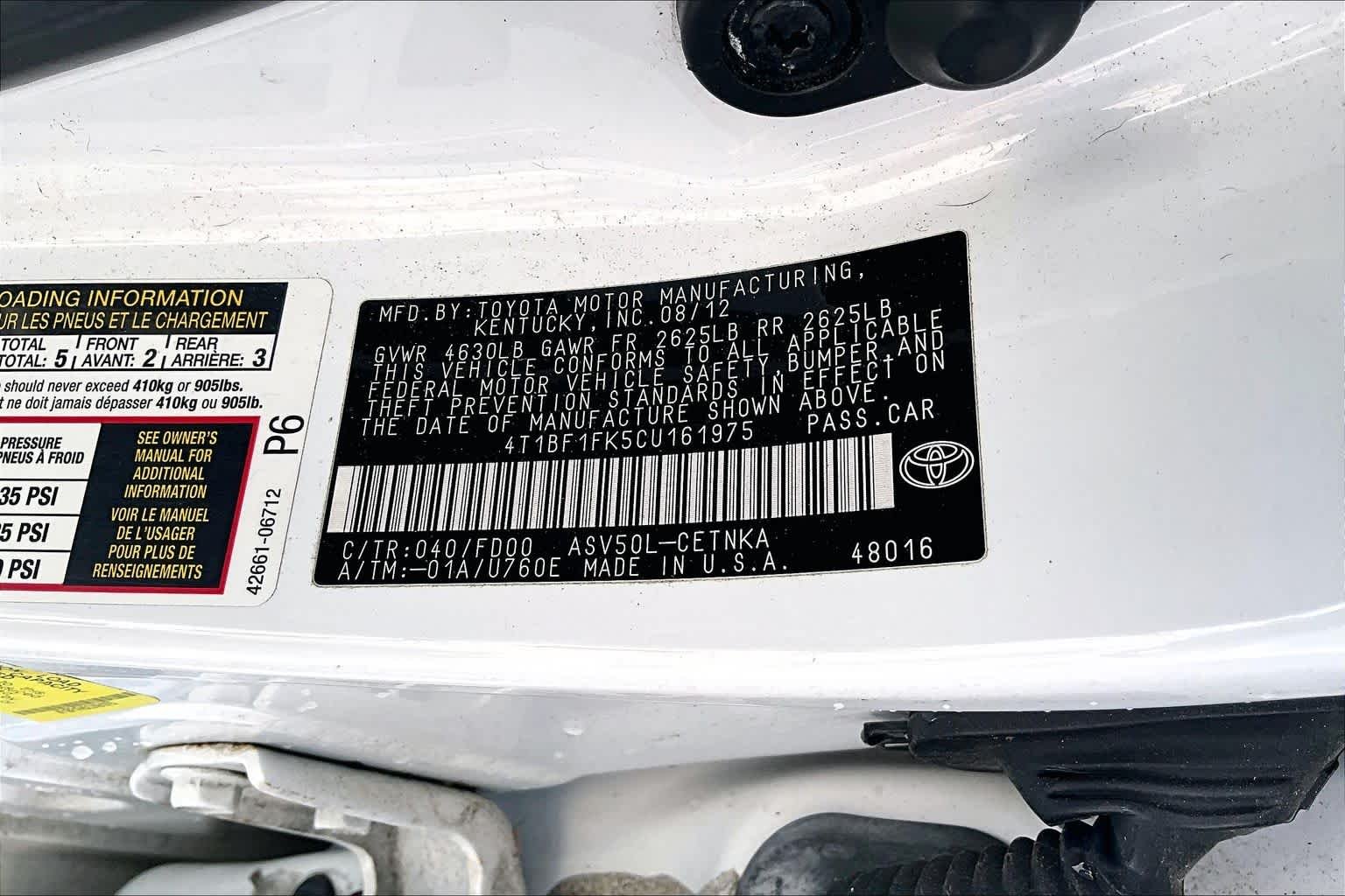 Used 2012 Super White Toyota LE image 28
