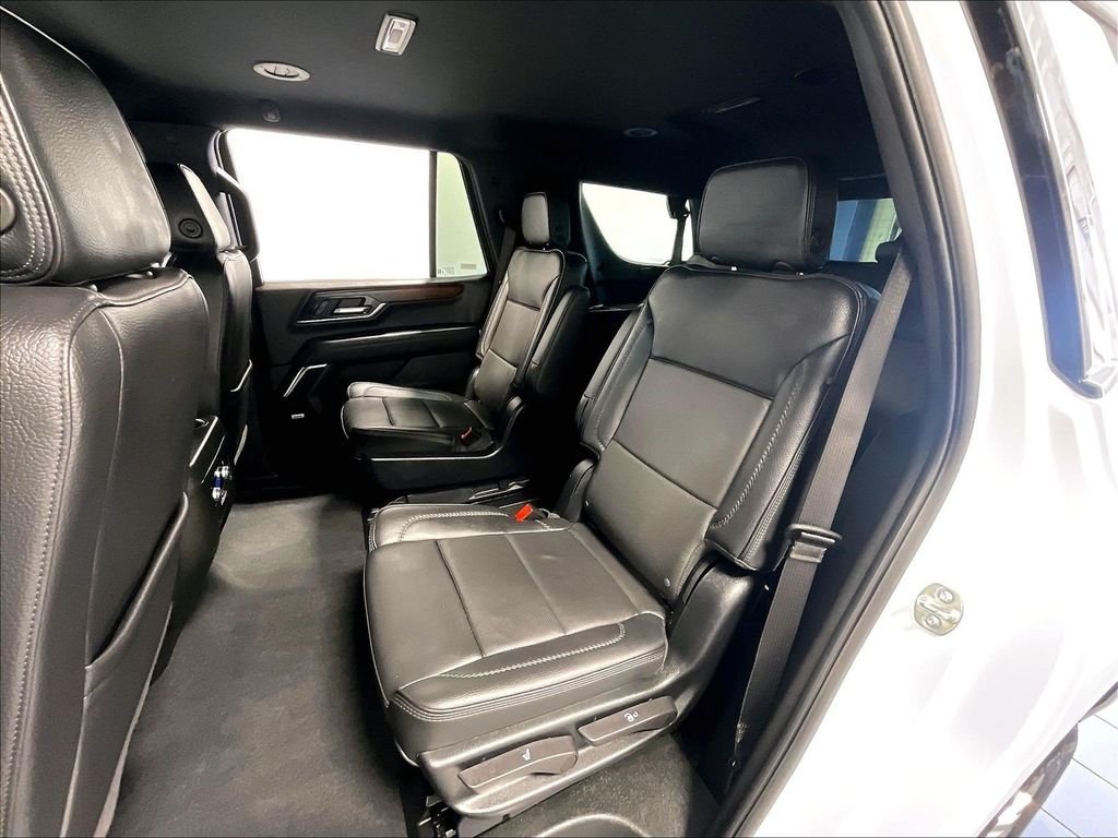 Used 2025 White GMC Denali image 15