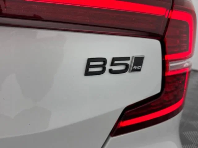 Used 2024 White Volvo Plus Black Edition image 13