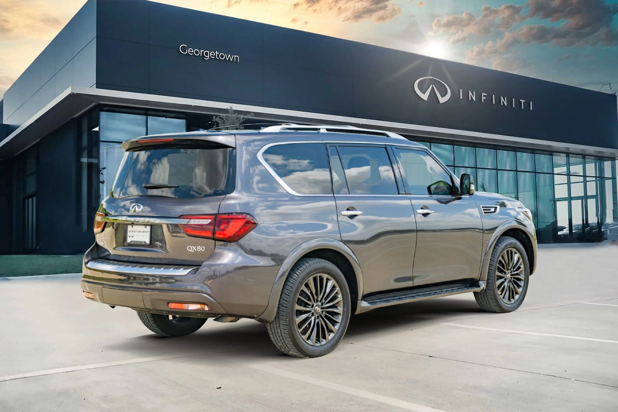 Certified Used 2024 Gray INFINITI Premium Select image 5