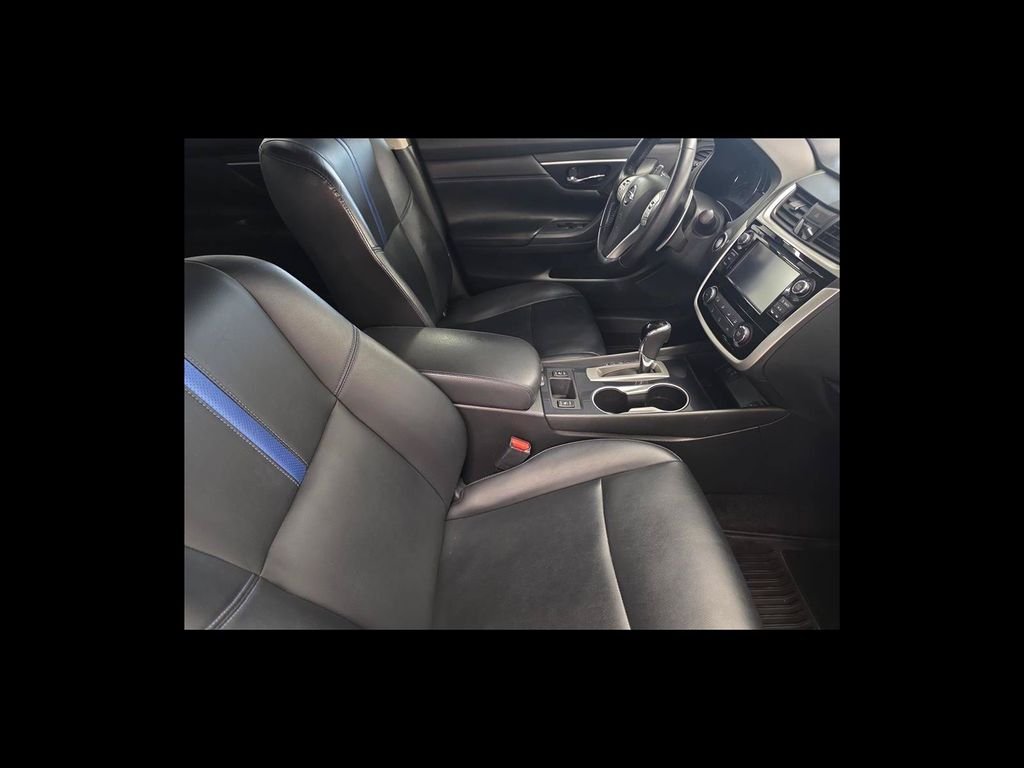 Used 2018 Gray Nissan 2.5 SR image 18