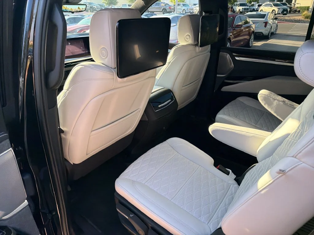 2026 Cadillac Escalade Platinum Sport - Photo 32