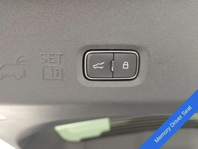 New 2027 Star White Metallic Tri-Coat Ford Active image 21