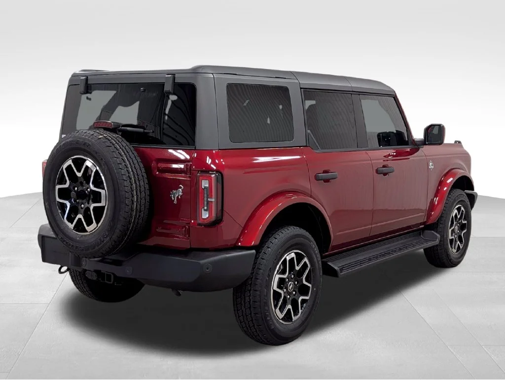 New 2026 Ruby Red Metallic Tinted Clearcoat Ford Outer Banks® image 21