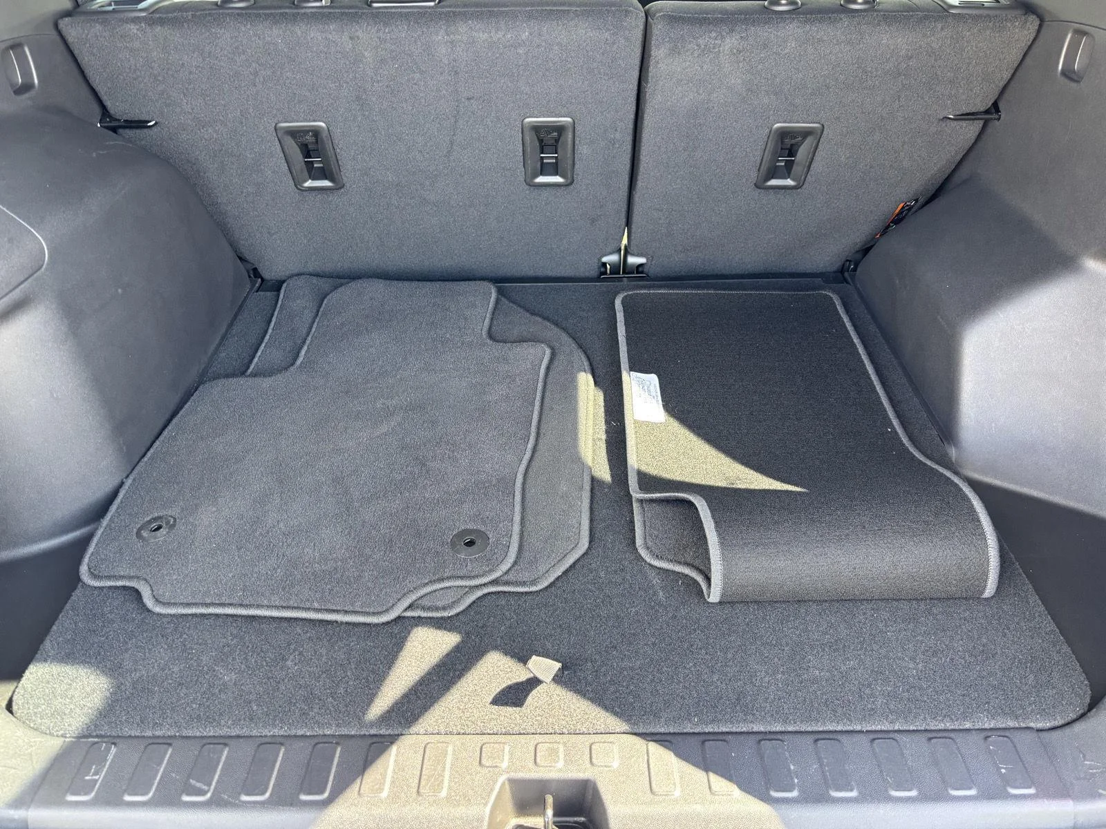 Used 2024 Riptide Blue Metallic Chevrolet LT image 32
