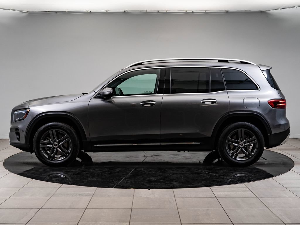 Used 2026 Mountain Grey Metallic Mercedes-Benz GLB 250 image 5